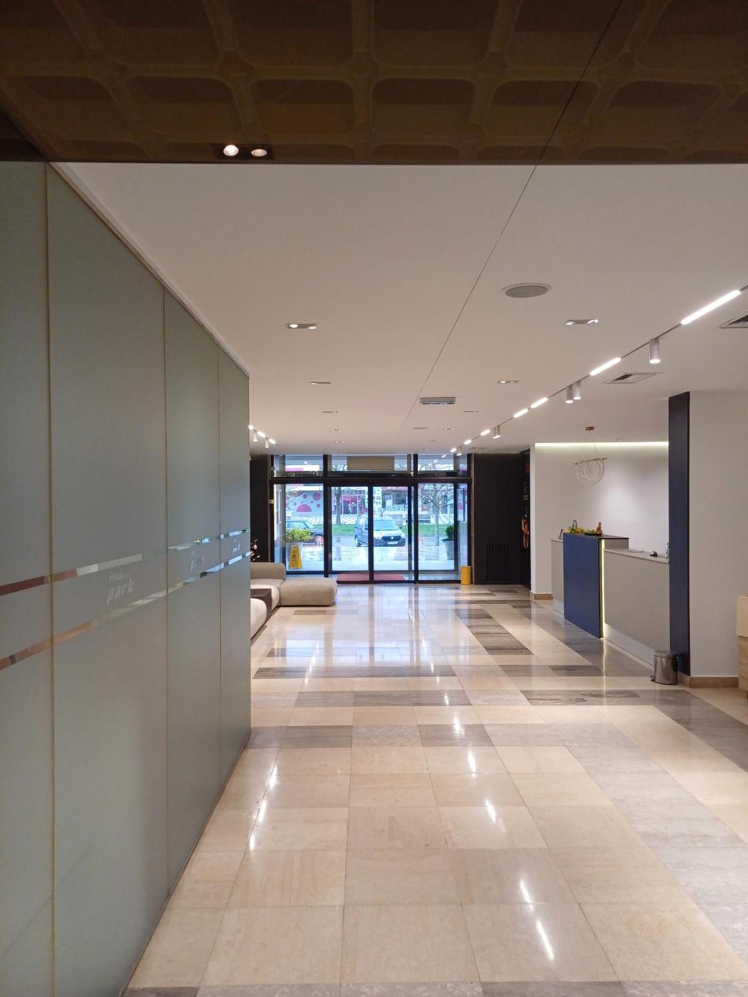 Nasice Hotel Park מראה חיצוני תמונה