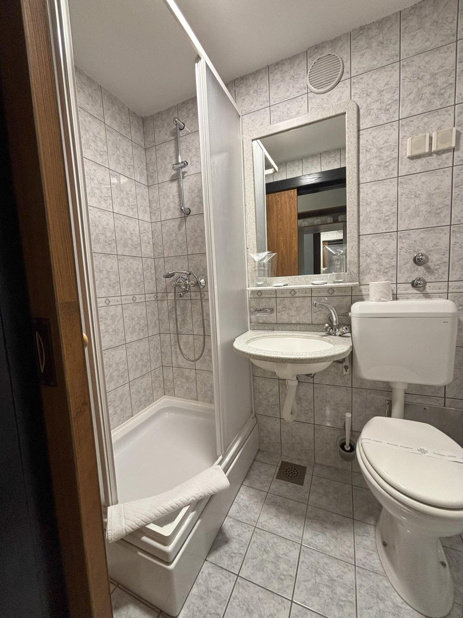 Nasice Hotel Park מראה חיצוני תמונה